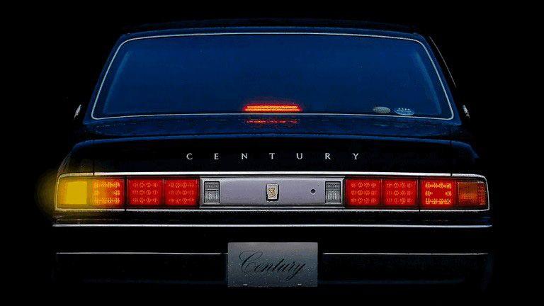 toyota-century-quiet-luxury